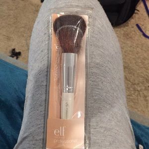 NWOT ELF Total Face Brush